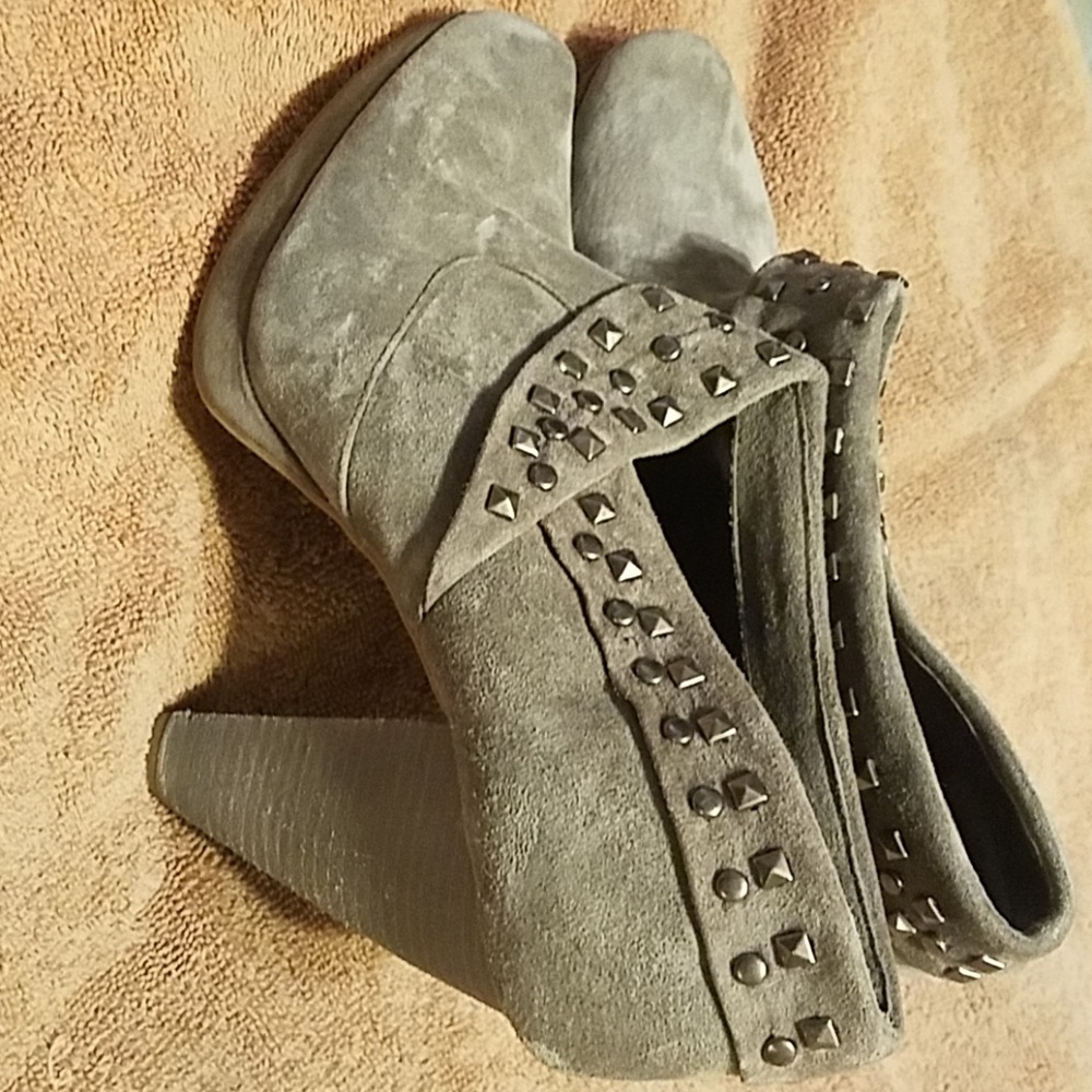 Grey booties - Picture 2 of 2